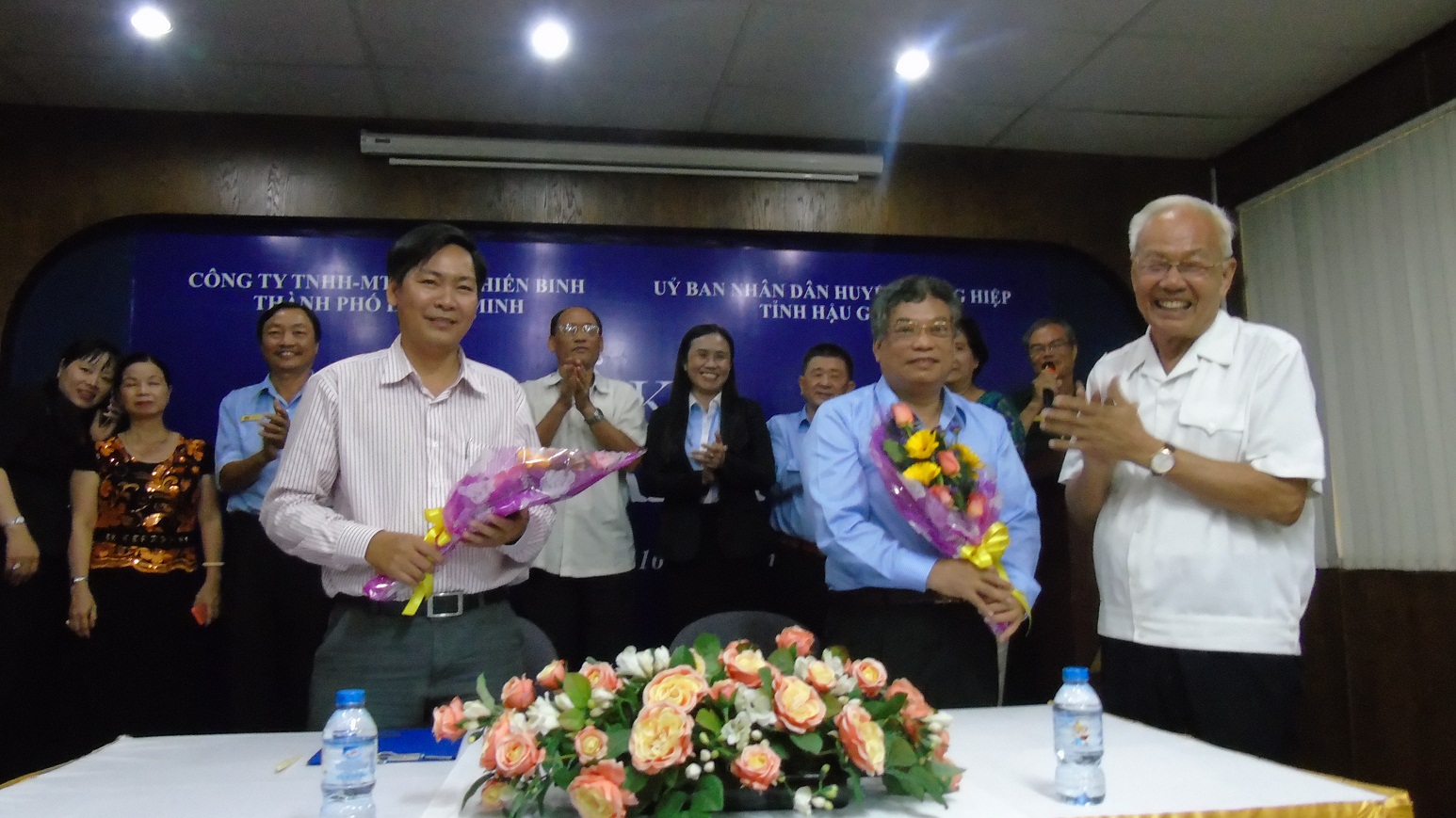 Lễ kết nghĩa giữa công ty Cựu Chiến binh TP.HCM và UBND huyện Phụng Hiệp - Hậu Giang.