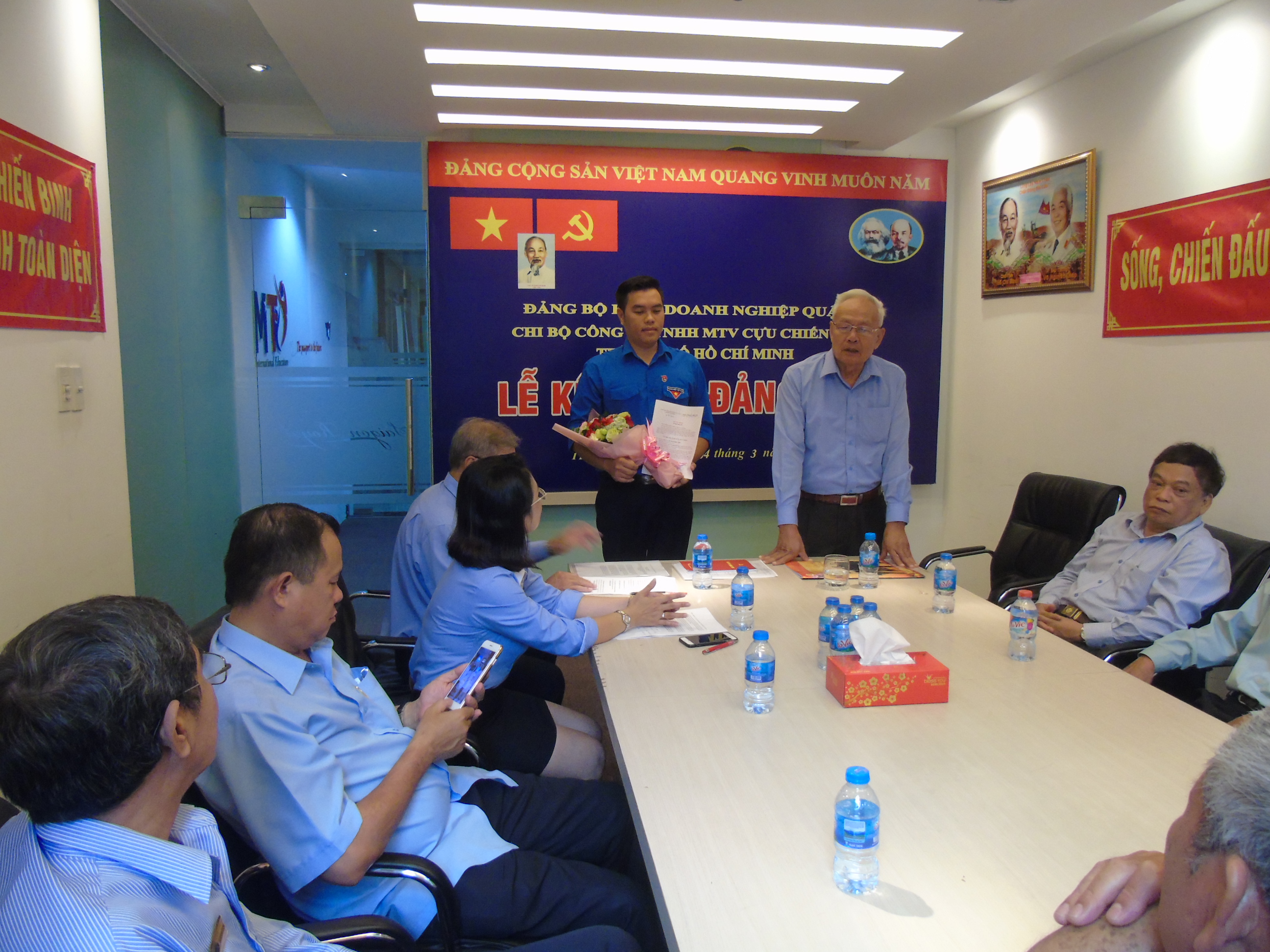 Lễ kết nạp đảng viên mới ngày 02/03/2018.