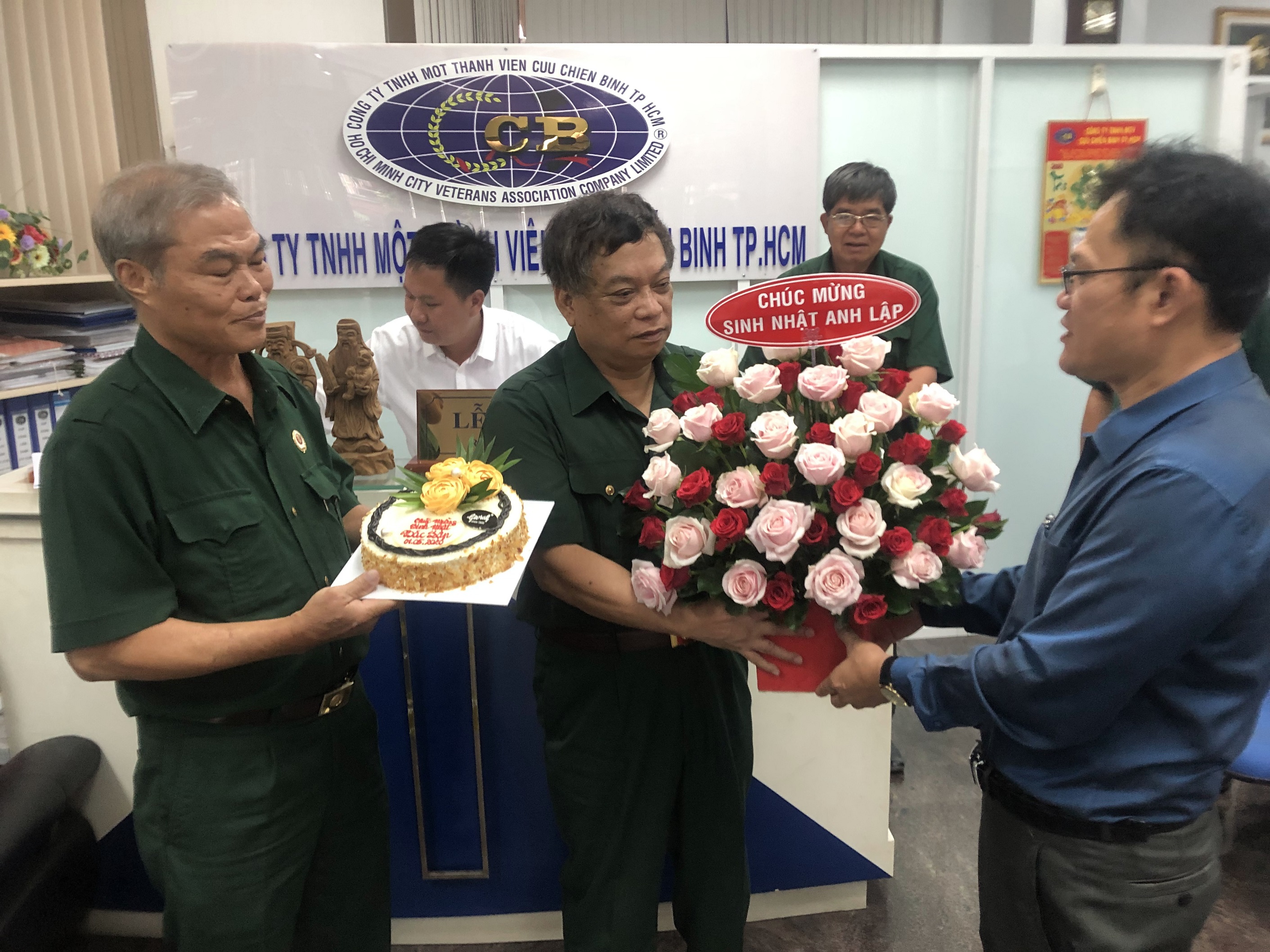 Sinh nhật Phó Giám đốc Công ty CCB tháng 05/2020